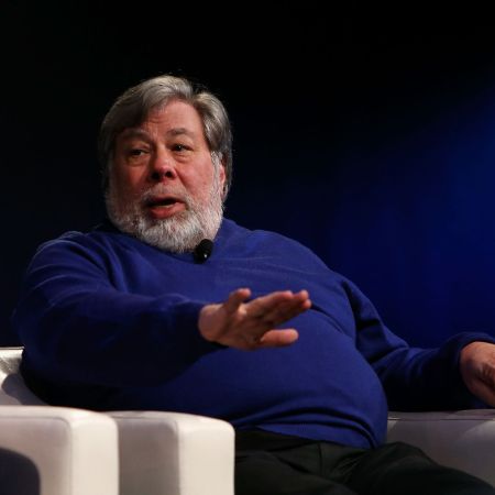 Steve Wozniak caught on the camera in a blue jacket.